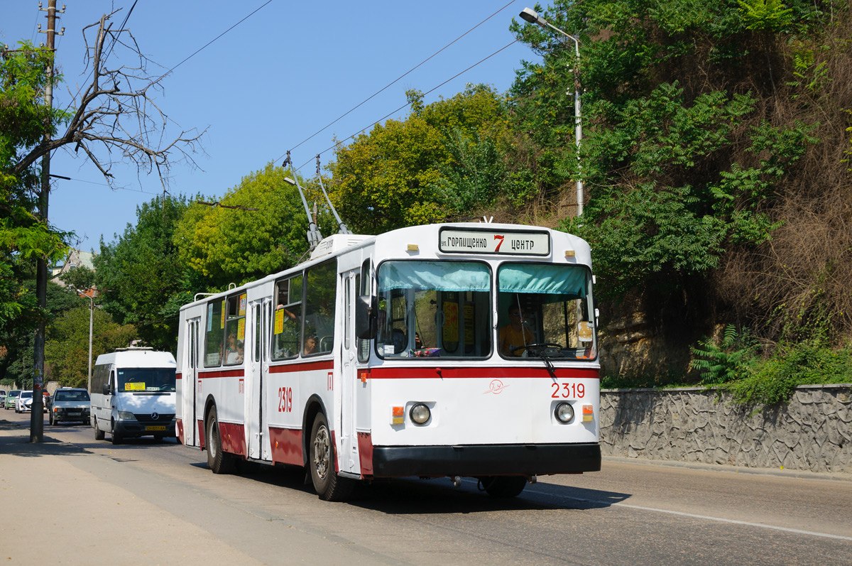 Севастополь, ЗиУ-682В [В00] № 2319