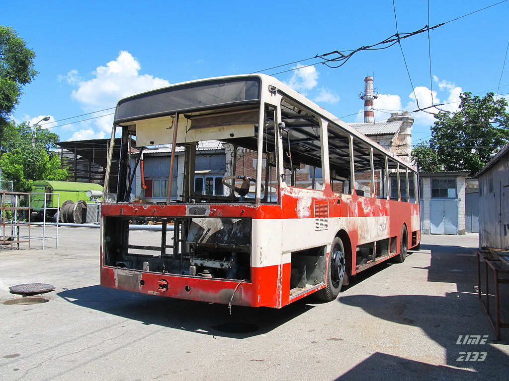 Кишинёв, Škoda 14Tr13/6M № 2133; Кишинёв — Машино-ремонтные мастерские