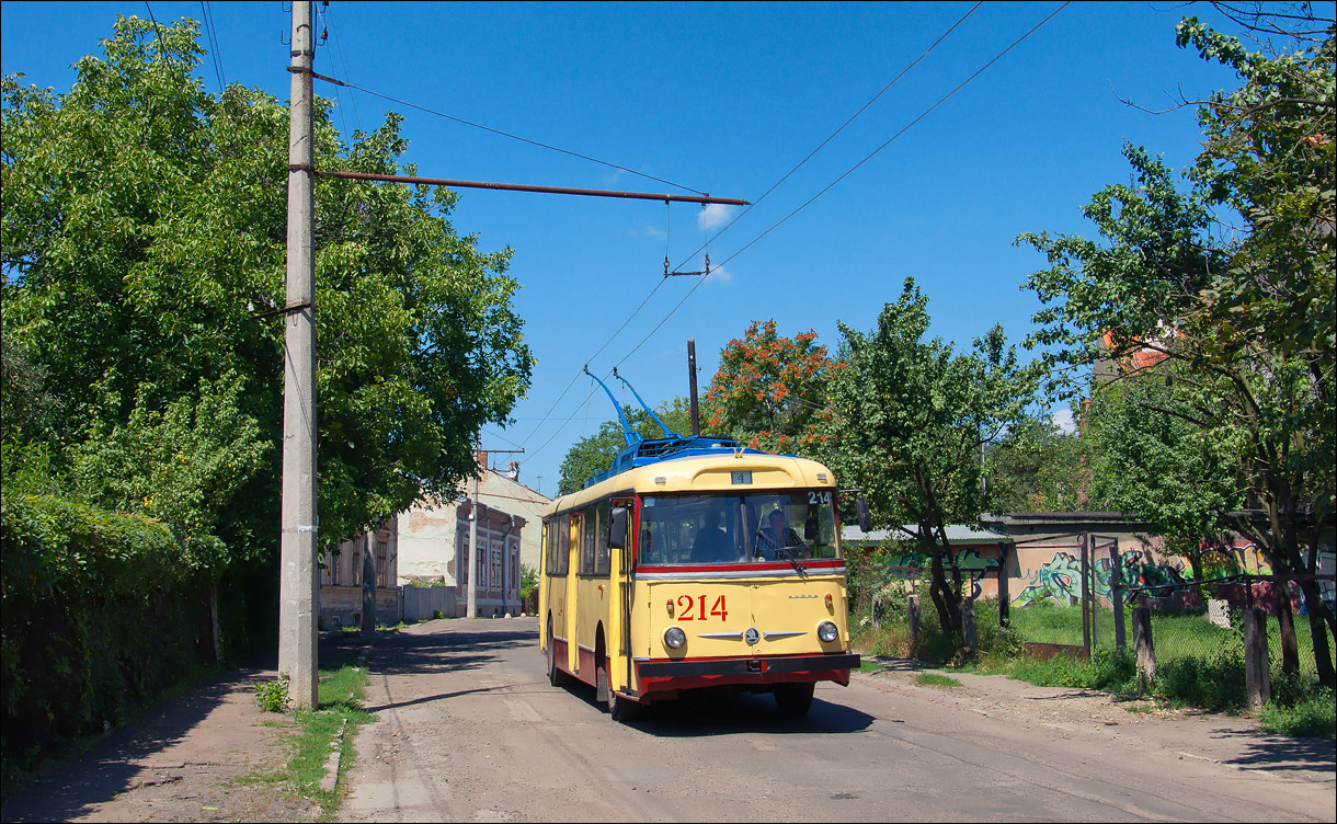 Черновцы, Škoda 9TrH27 № 214