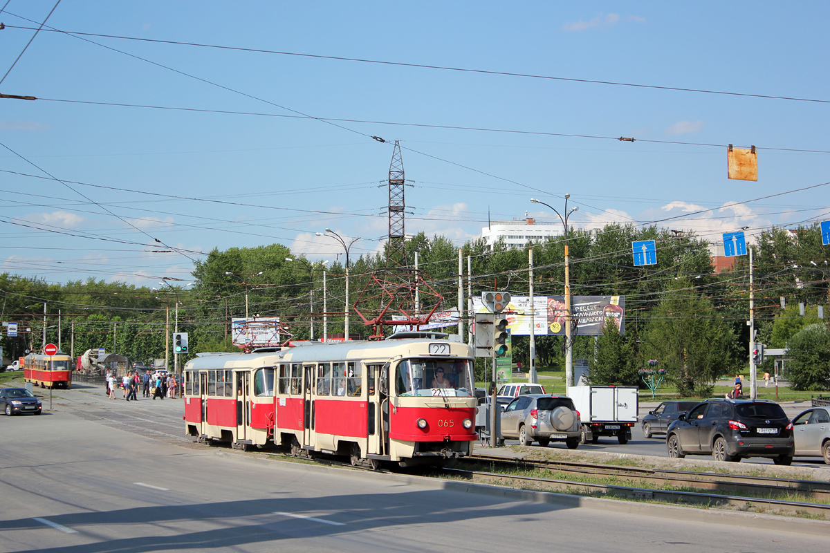Yekaterinburg, Tatra T3SU (2-door) # 065 Yekaterinburg, Tatra T3SU (2-door) # 065