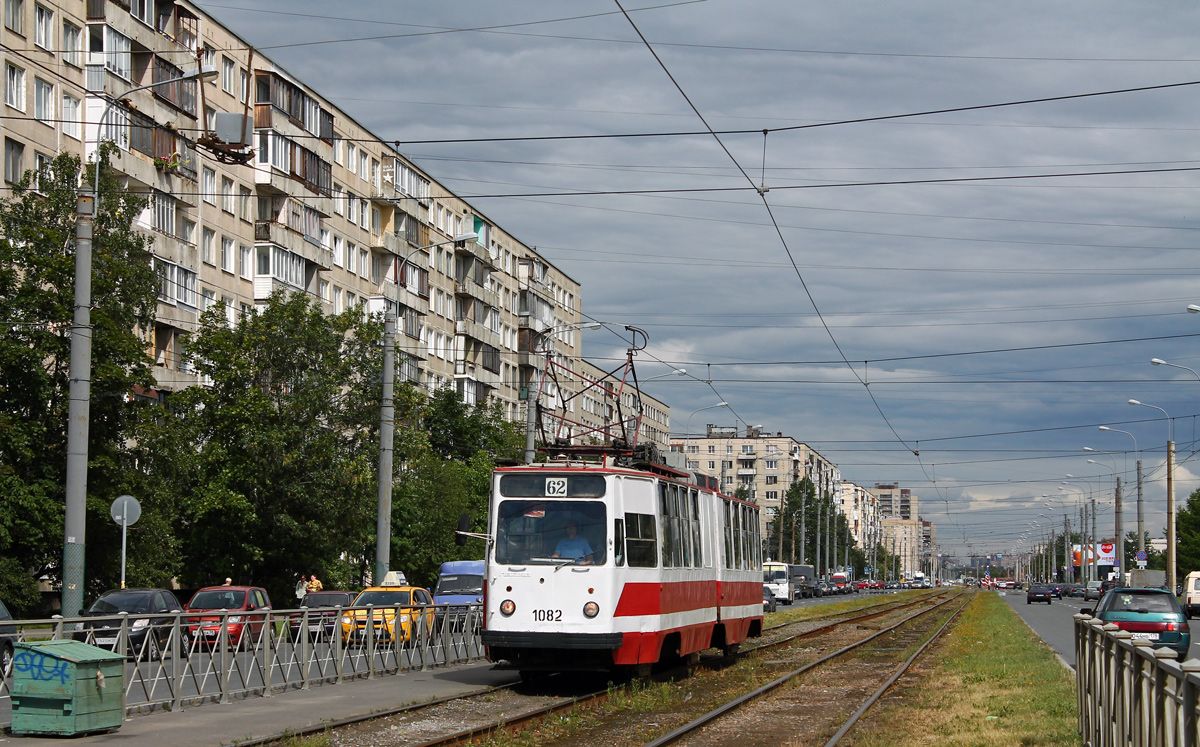 Saint-Petersburg, LVS-86K # 1082