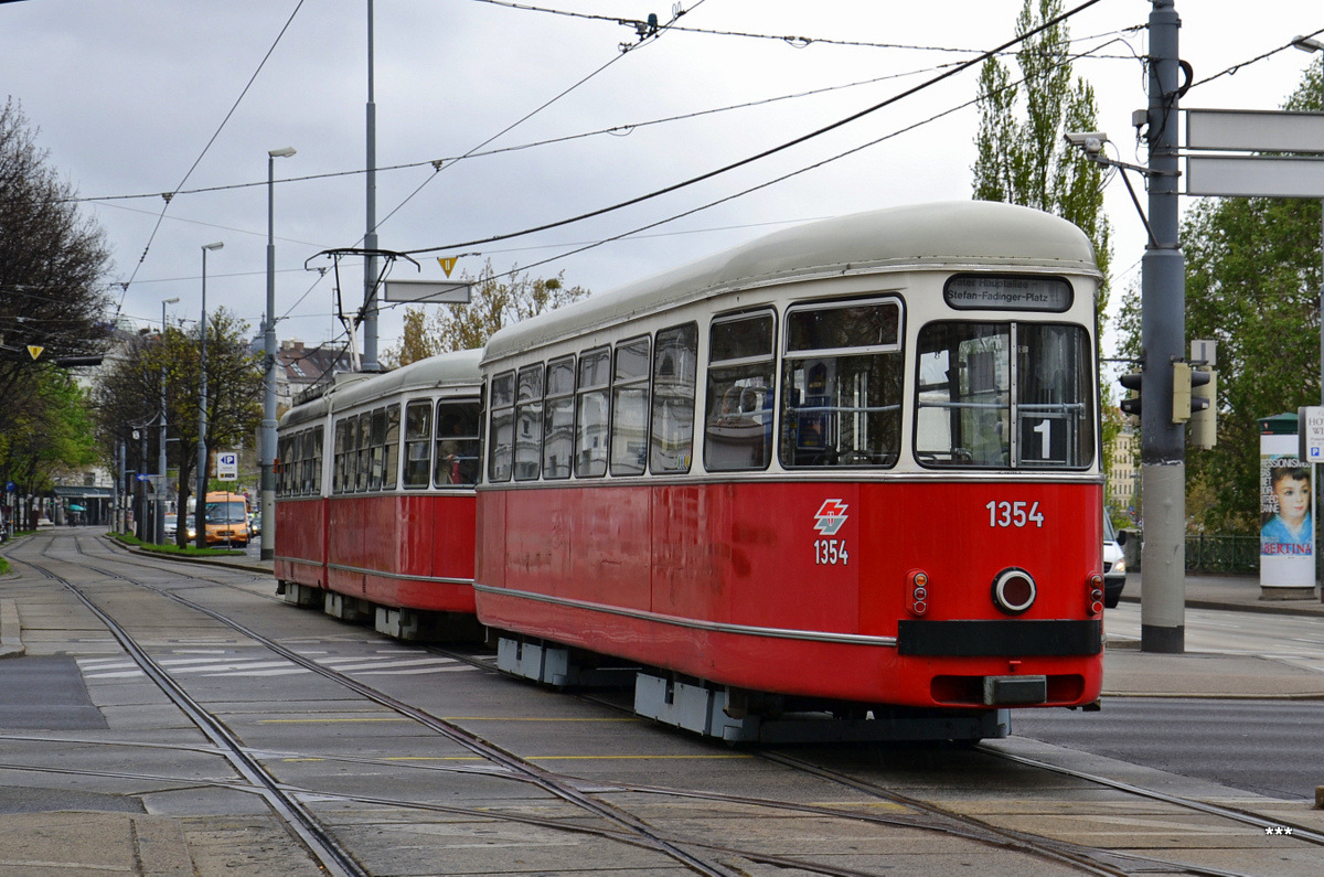 Вена, Rotax Тype c4 № 1354; Вена, SGP Type E1 № 4842