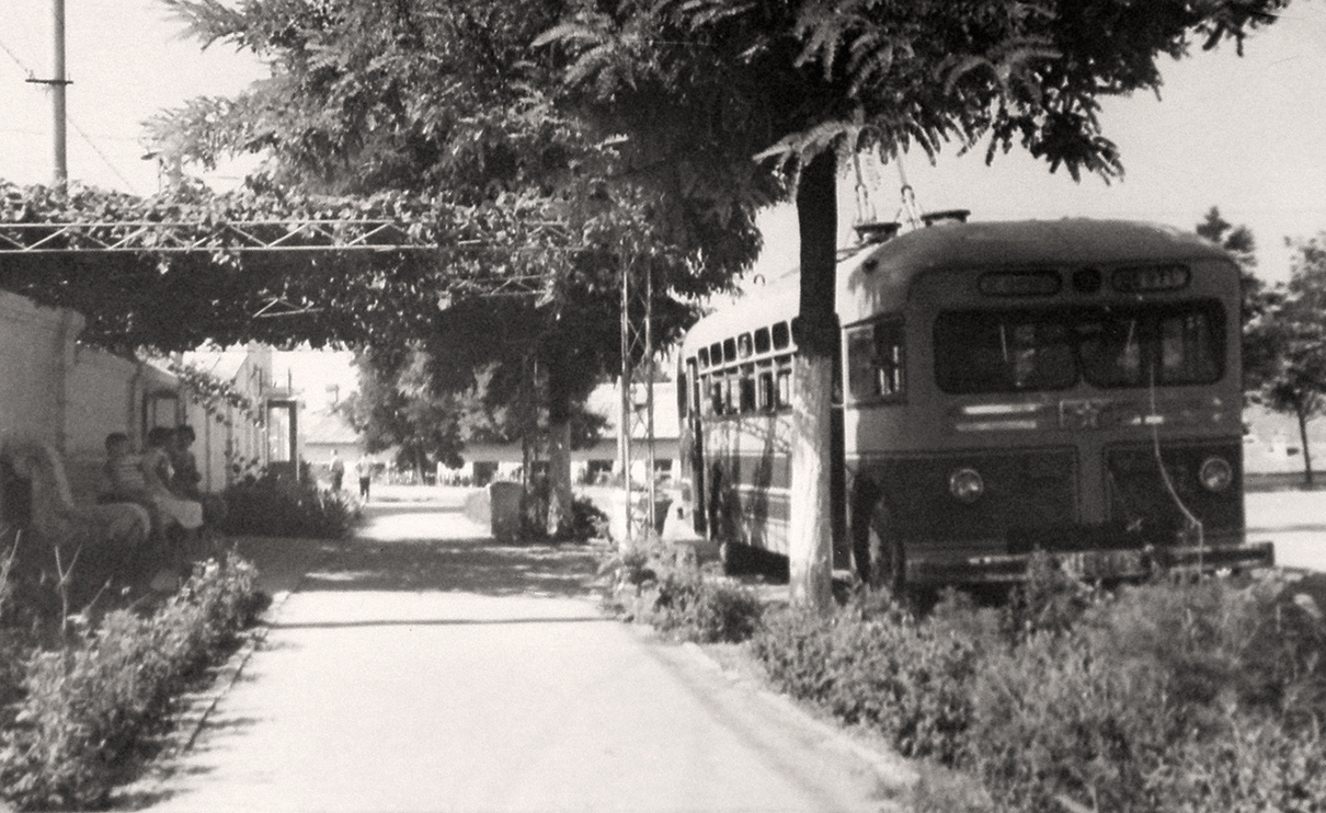 Севастополь, МТБ-82Д № 57; Севастополь — Исторические фотографии троллейбусов