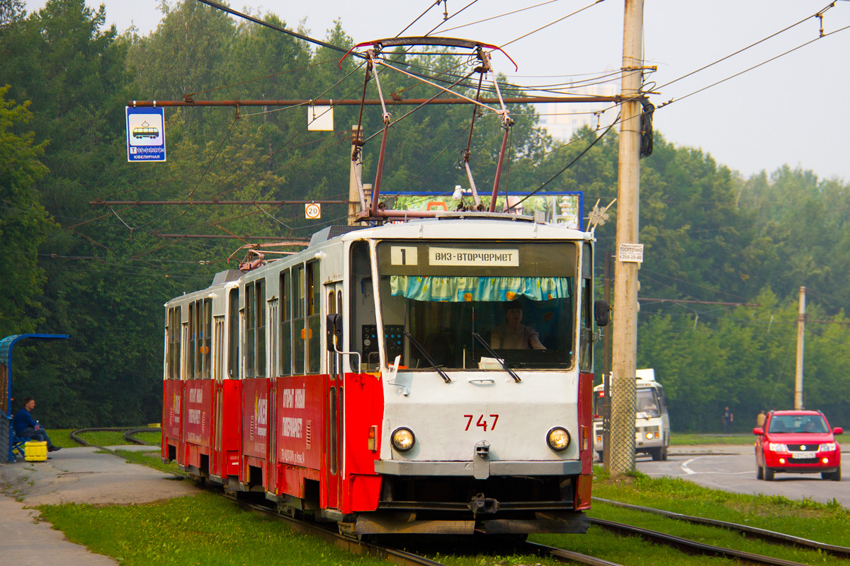 Екатеринбург, Tatra T6B5SU № 747