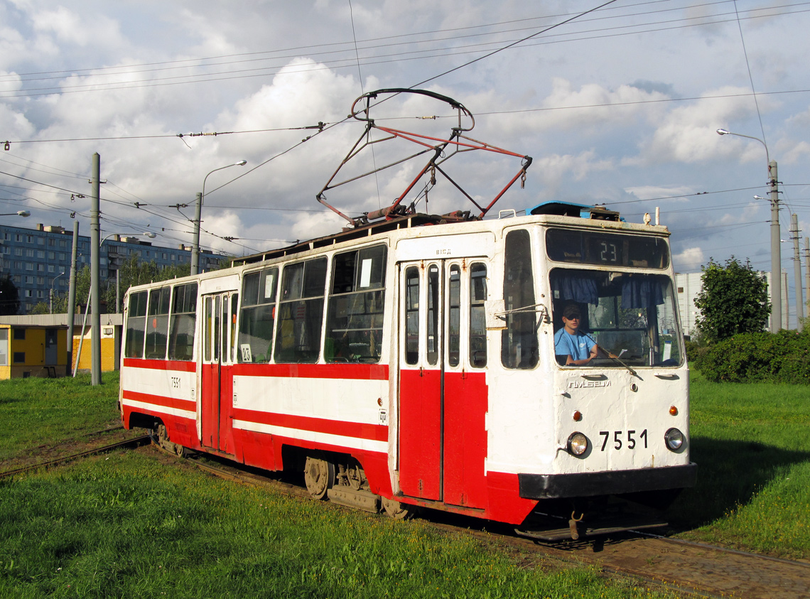 Санкт-Петербург, ЛМ-68М № 7551