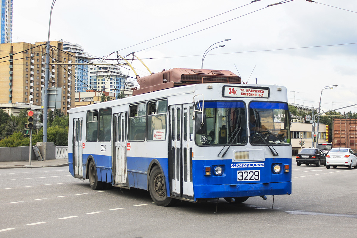 Москва, ЗиУ-682ГМ1 (с широкой передней дверью) № 3229