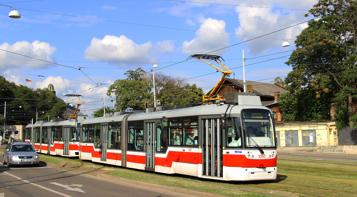 Брно, Vario LF2R.E № 1092