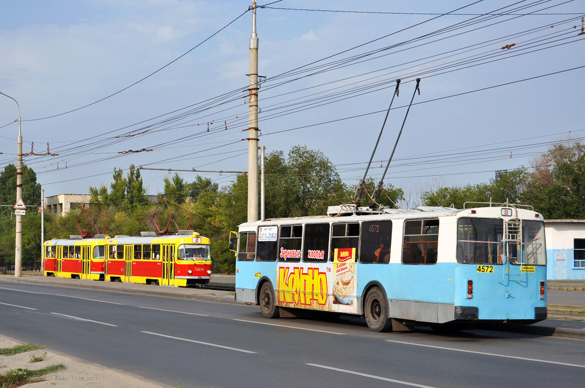 Волгоград, Tatra T3SU № 5804; Волгоград, Tatra T3SU № 5800; Волгоград, ЗиУ-682Г-016 (012) № 4572