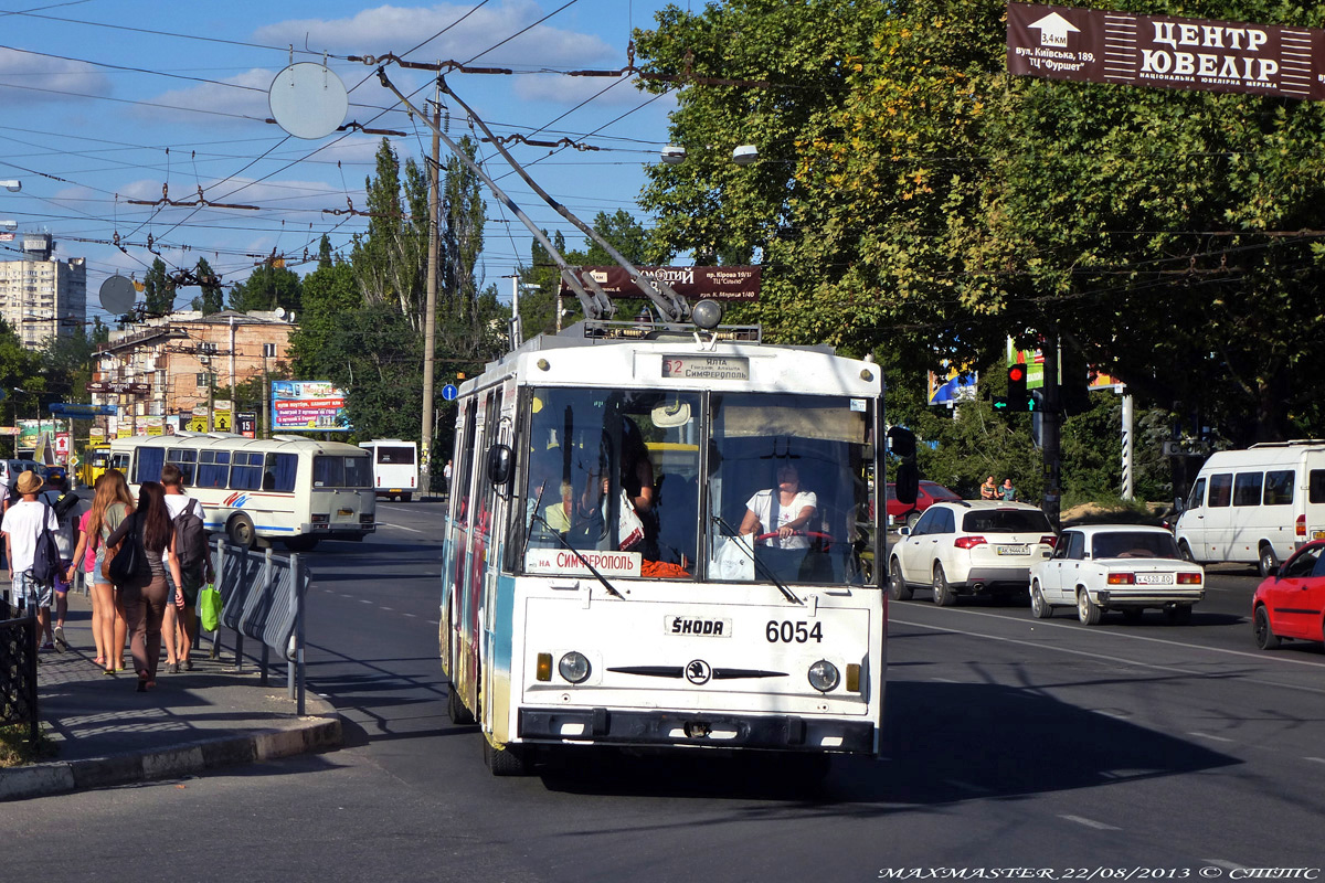 Krimin johdinauto, Škoda 14Tr02/6 # 6054