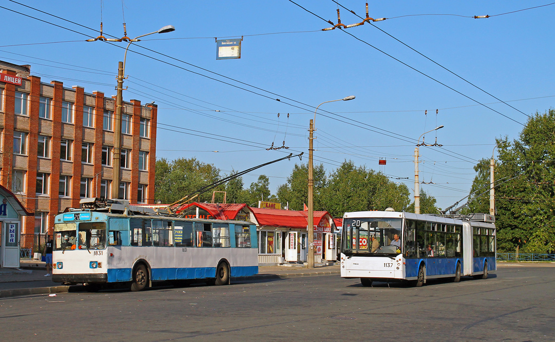 Санкт-Петербург, Тролза-6206.01 «Мегаполис» № 1137; Санкт-Петербург, ЗиУ-682В [В00] № 1831