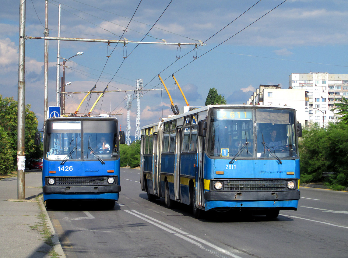 София, Ikarus 280.92 № 1426; София, Ikarus 280.92 № 2611