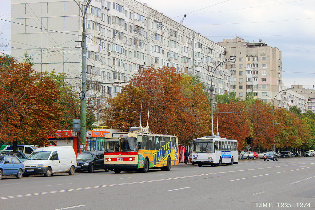 Chișinău, ZiU-682V-012 [V0A] № 1225; Chișinău, Škoda 14TrDT/6M № 1274