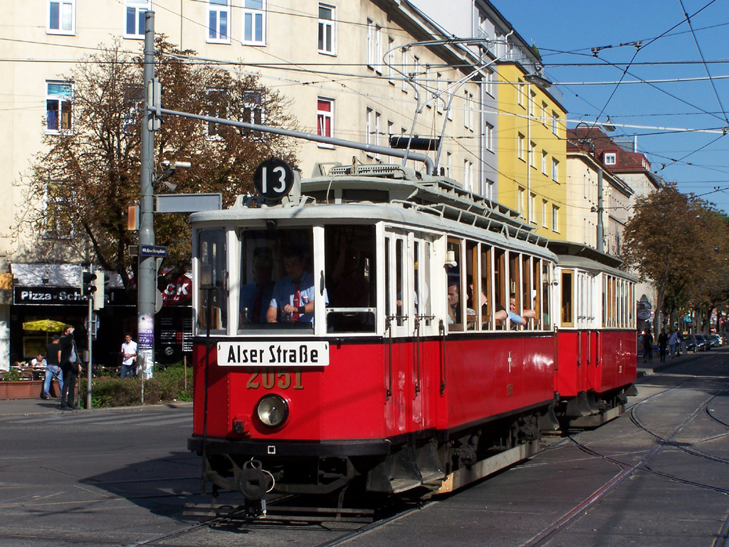 Вена, Graz Type G2 № 2051; Вена — Tramwaytag 2013