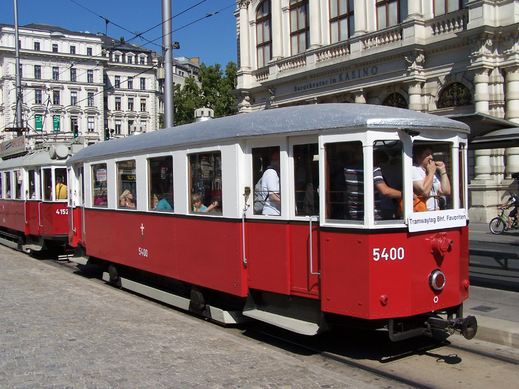 Viena, Graz Type  m3 nr. 5400; Viena — Tramwaytag 2013