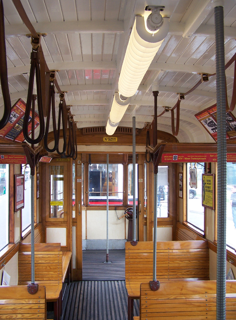 Viin, Simmering Type  m2 № 5211; Viin — Tramwaytag 2009