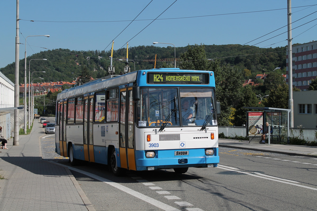Брно, Škoda 17Tr № 3903