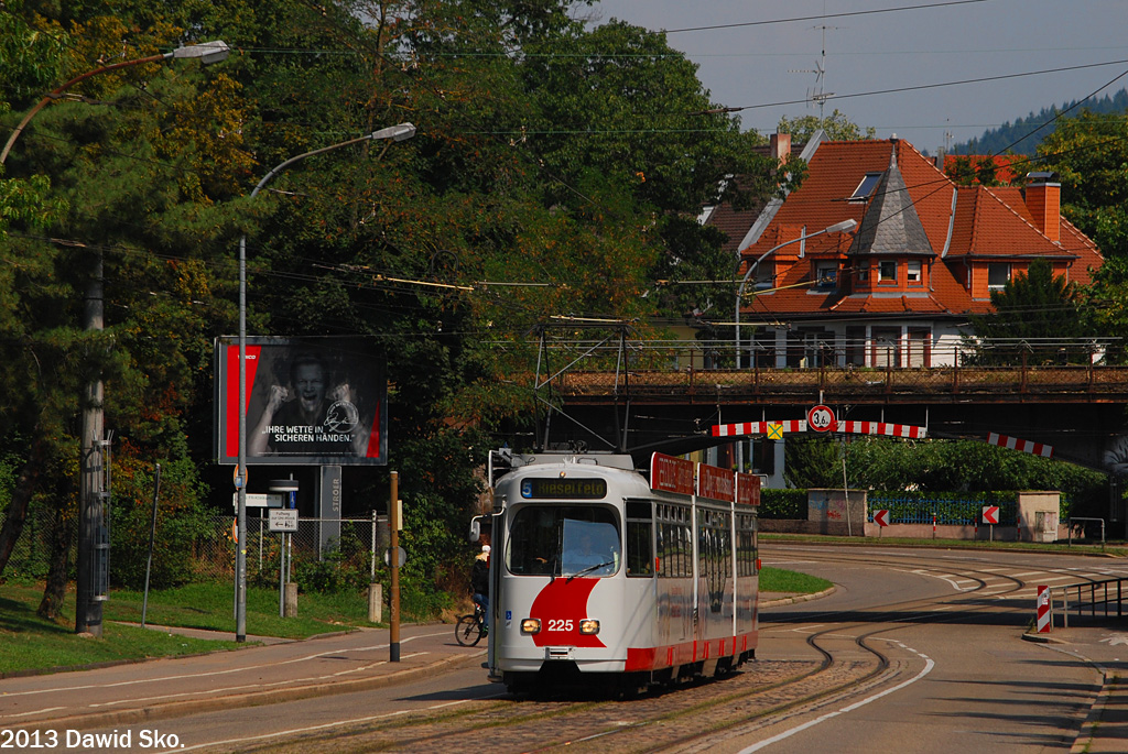 Freiburg im Breisgau, Duewag GT8NF Nr. 225