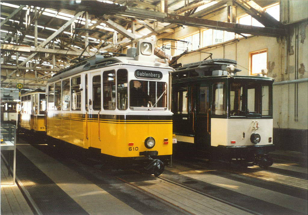Stuttgart, Esslingen typ 600 № 610; Stuttgart, Herbrand 2-axle motor car № WN 26