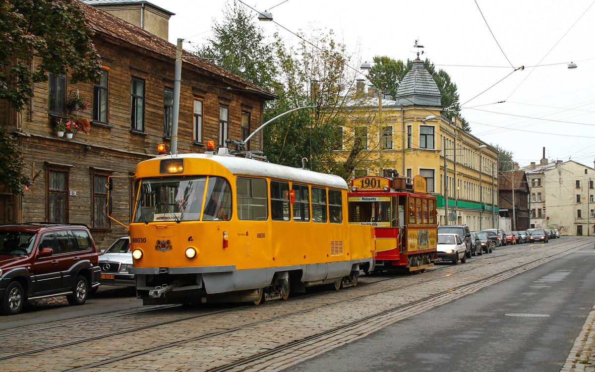 Рига, Tatra T3SU № 88030; Рига, Двухосный моторный вагон № 1901 (88031)