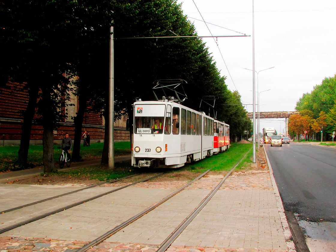 Лиепая, Tatra KT4D № 237