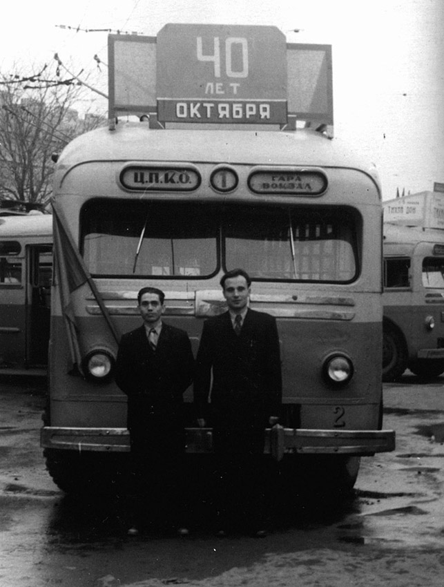 Кишинёв, МТБ-82Д № 02; Кишинёв — Исторические фотографии