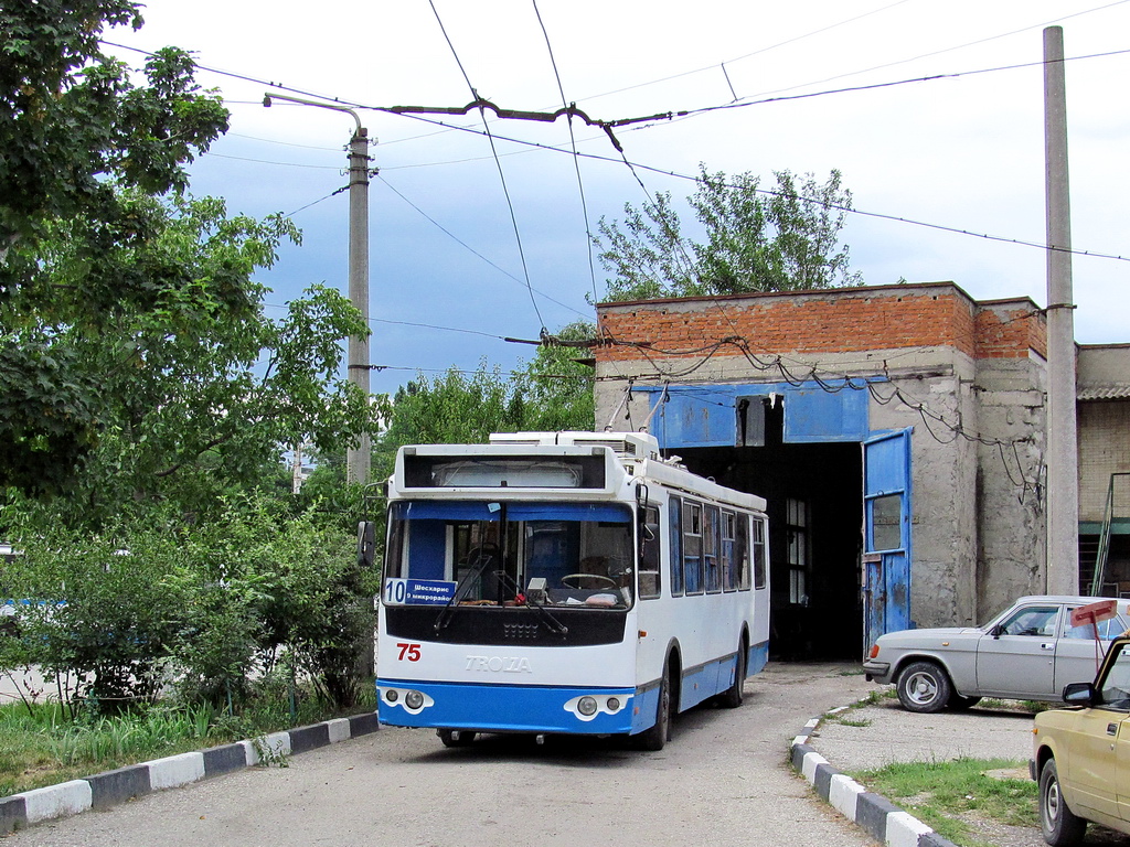 Новороссийск, ЗиУ-682Г-016.04 № 75