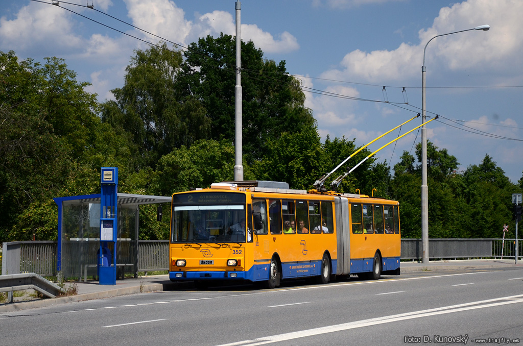 Злин, Škoda 15Tr13/6M № 352