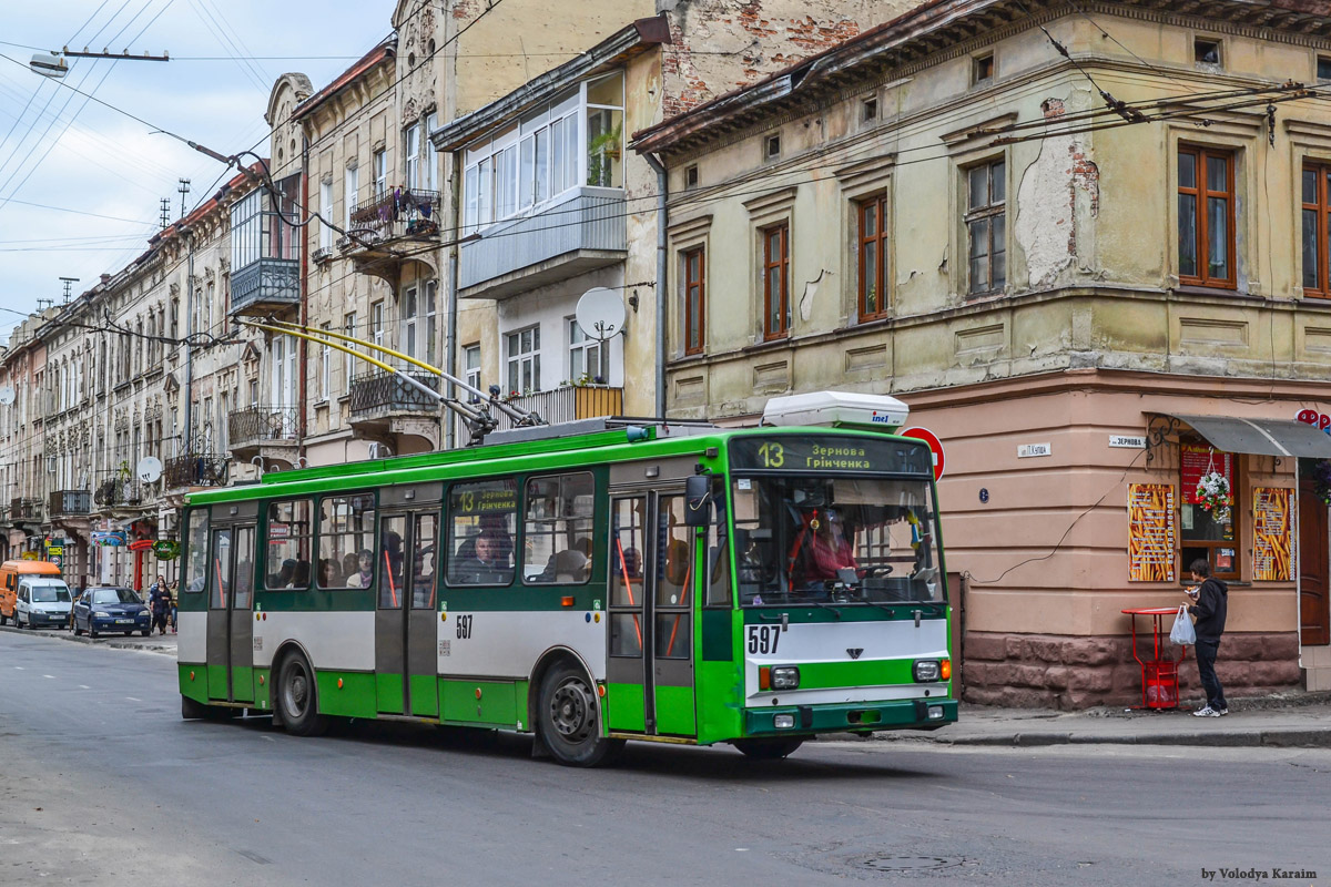 Львов, Škoda 14TrM № 597