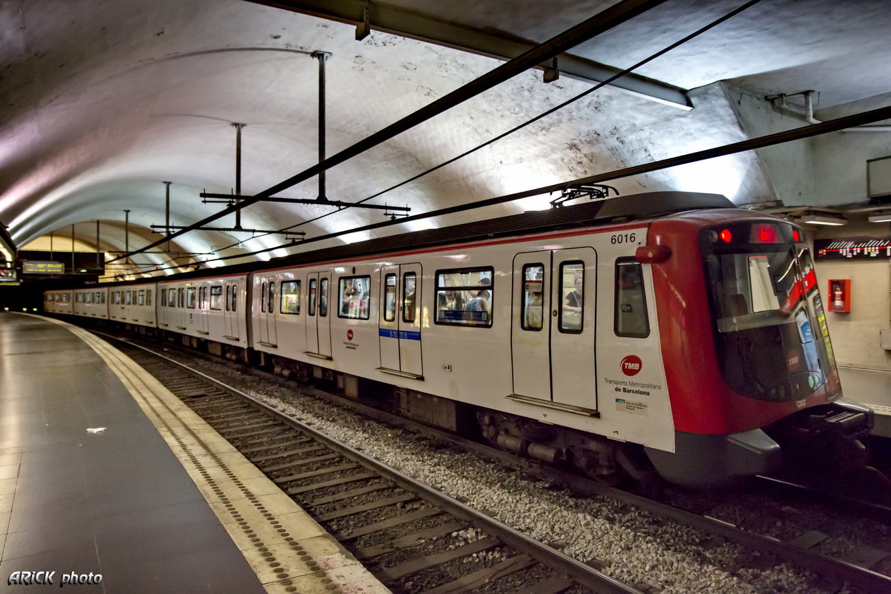 Барселона, CAF Barcelona Serie 6000 № 6016