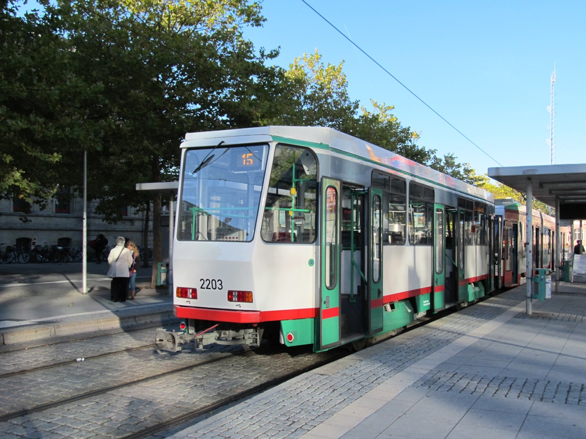 Magdeburg, Tatra B6A2M — 2203