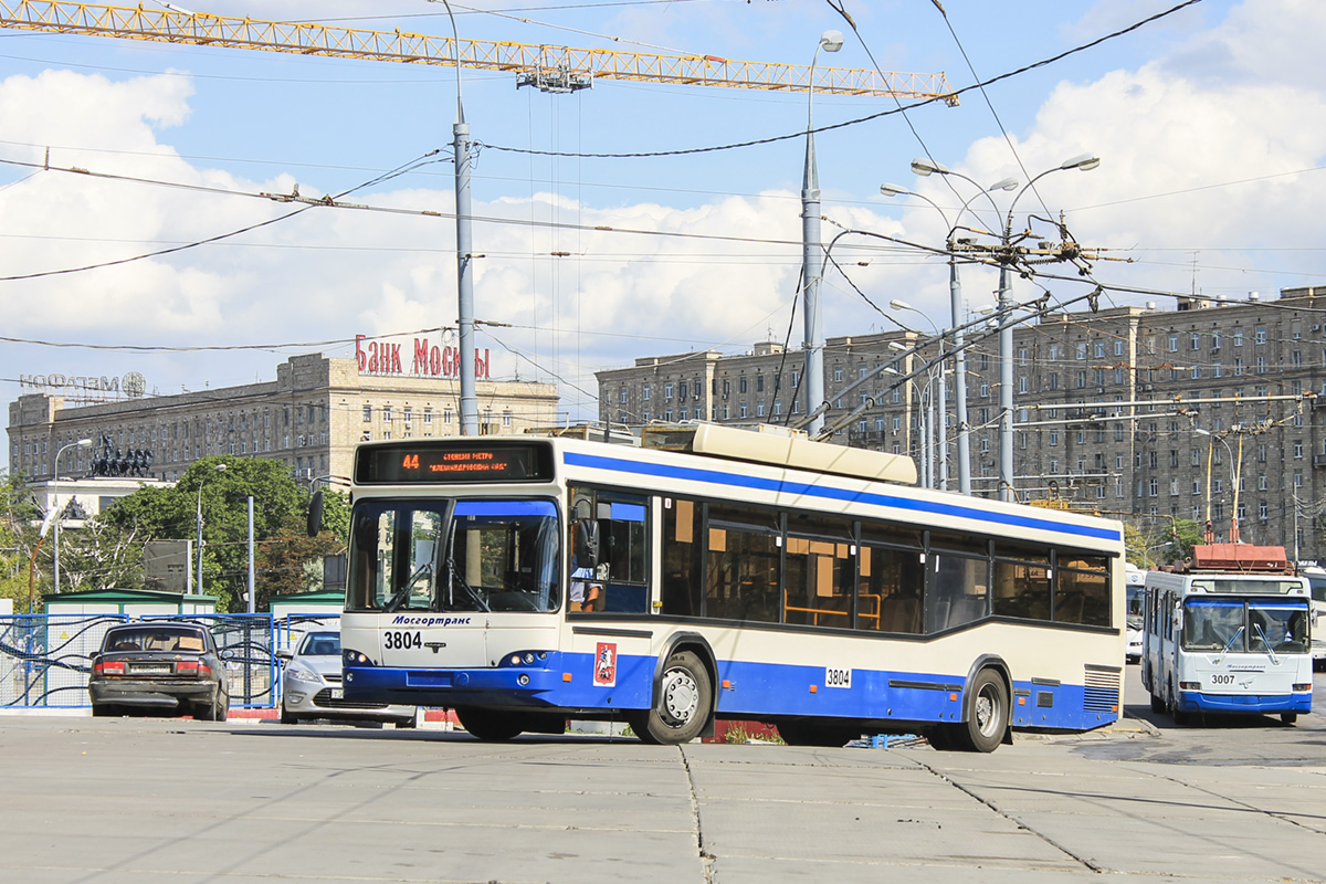 Moskwa, SVARZ-MAZ-6235.00 Nr 3804