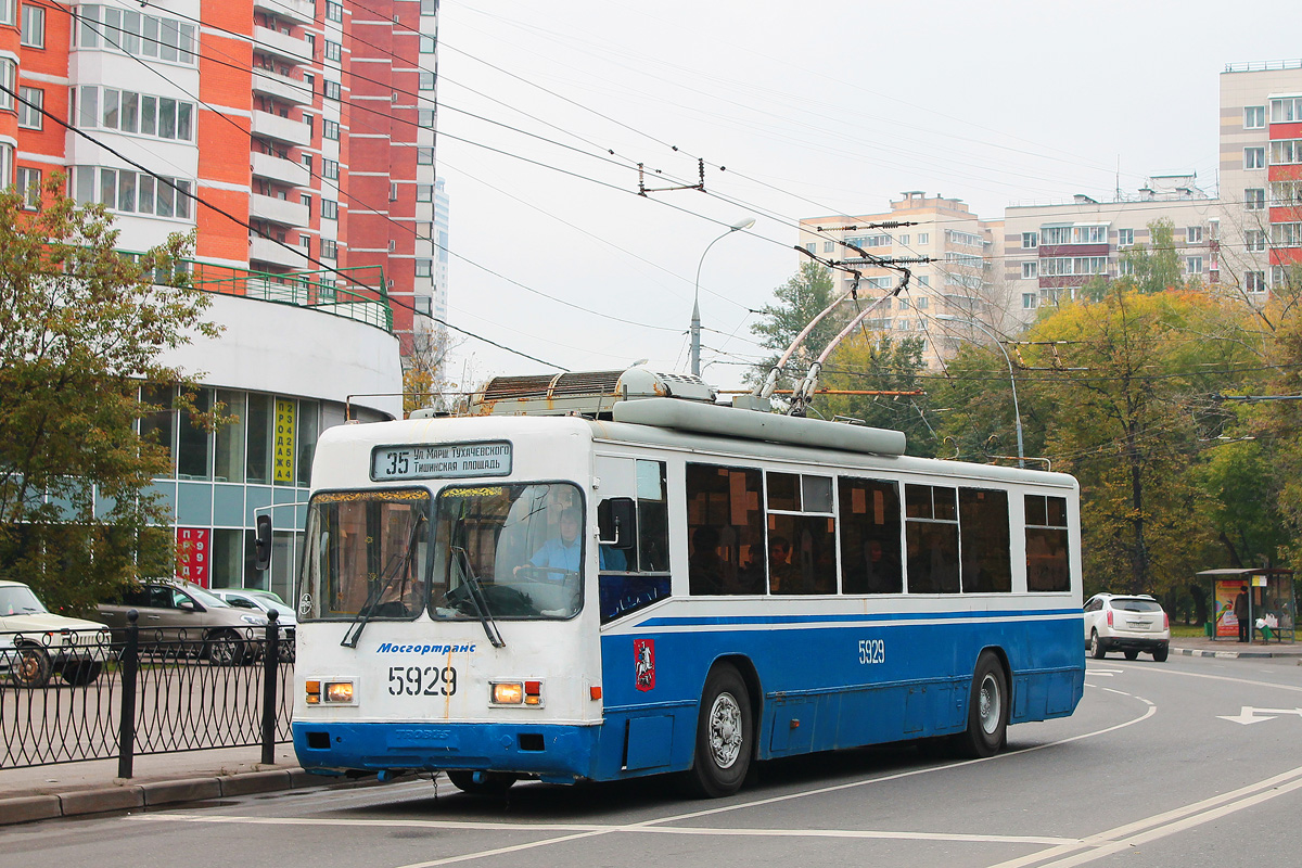 Moskva, BTZ-52761R č. 5929