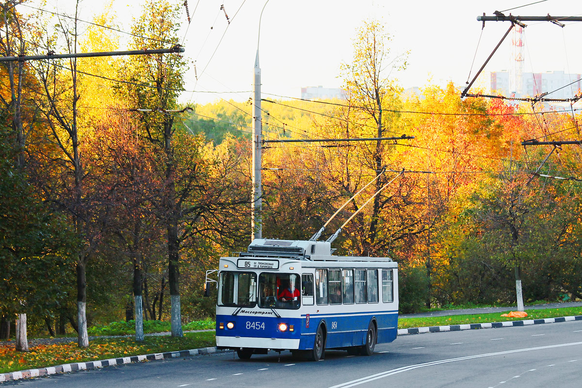 Москва, ЗиУ-682ГМ1 (с широкой передней дверью) № 8454