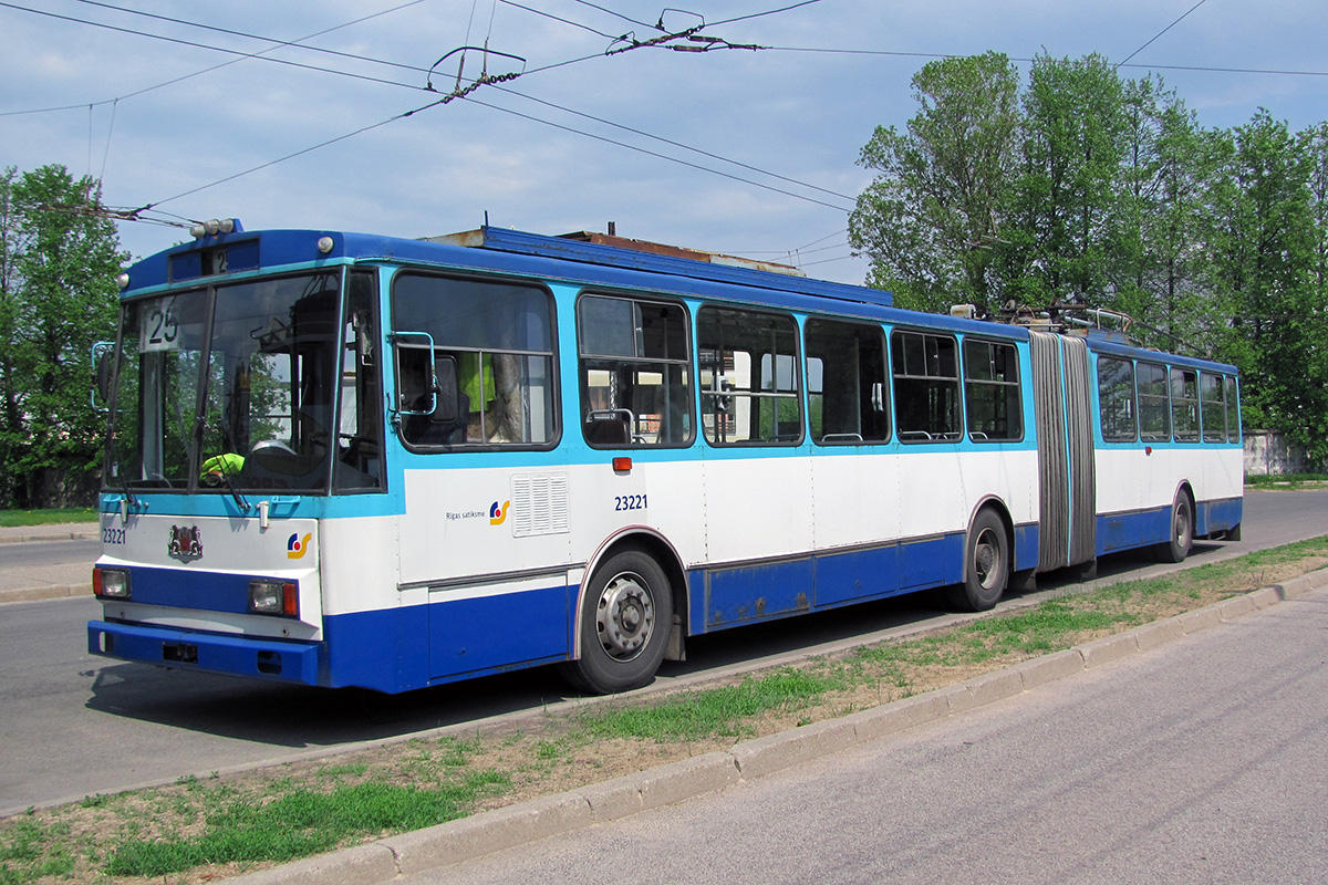 Рига, Škoda 15Tr02/6 № 23221