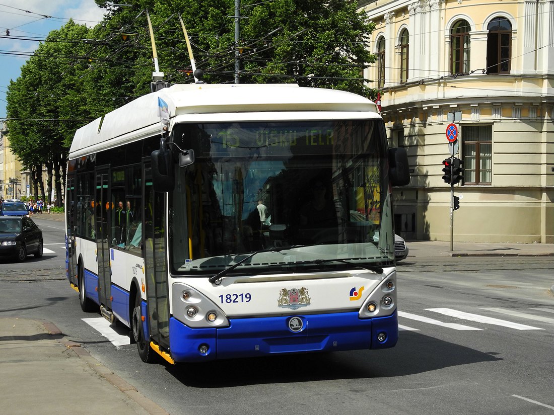 Рига, Škoda 24Tr Irisbus Citelis № 18219