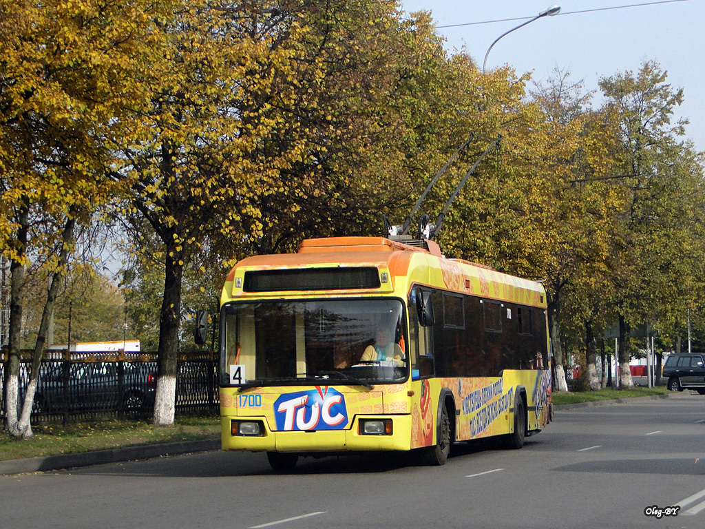 Гомель, БКМ 32102 № 1700