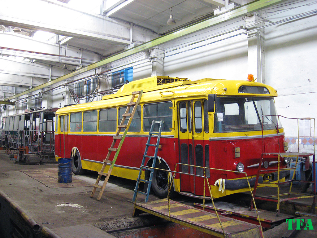 Луцк, Škoda 9Tr19 № 49