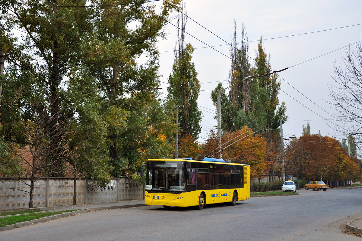 Kryvyj Rihas, LAZ E183D1 nr. 661
