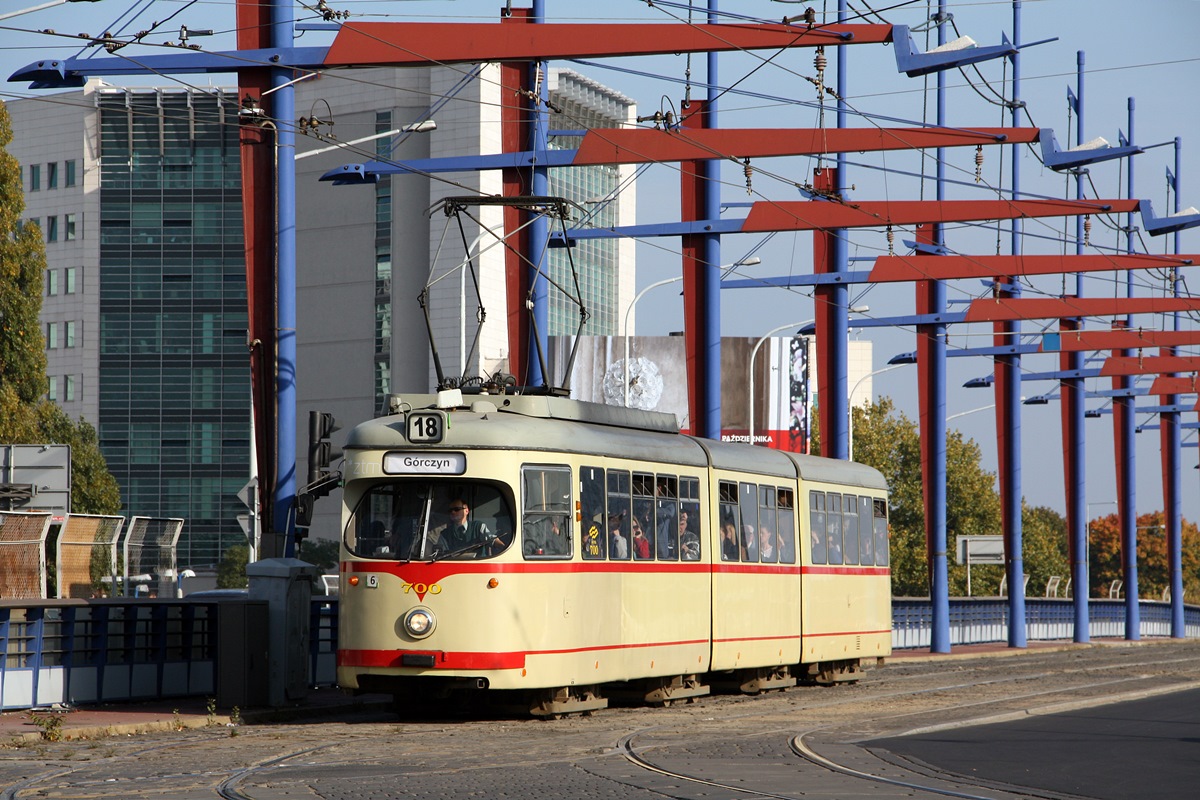 Познань, Duewag GT8 № 700
