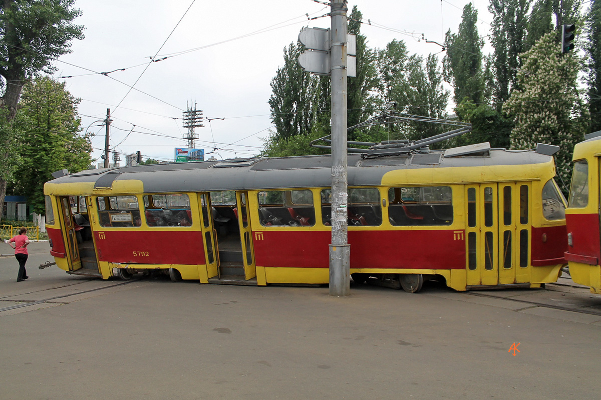 Киев, Tatra T3SU № 5792