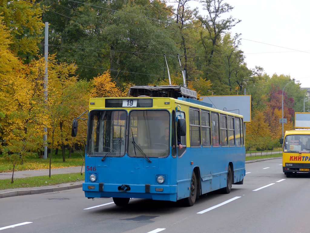 Kijevas, YMZ T2 nr. 546