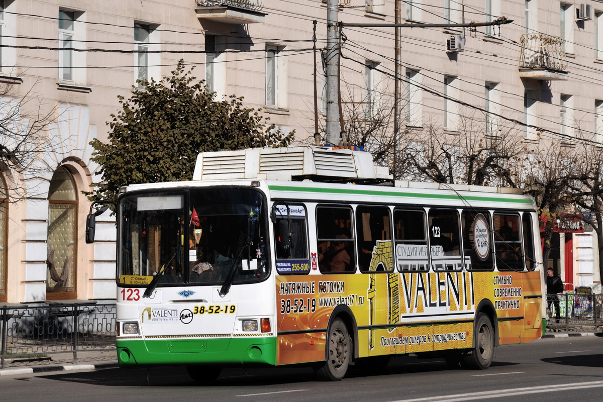 Тула, ЛиАЗ-5280 № 123