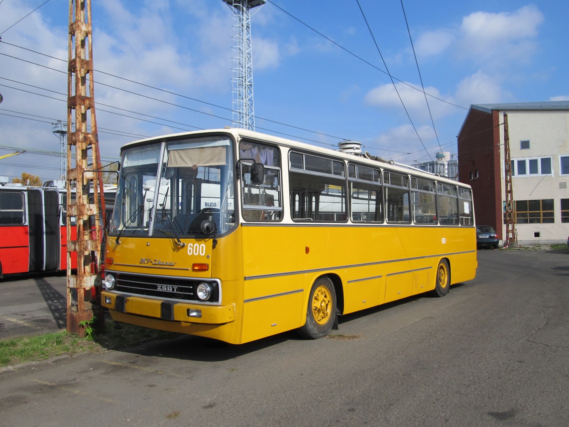 Будапешт, Ikarus 260.T1 № 600; Будапешт — Троллейбусный парк Будапешт, Ikarus 260.T1 № 600; Будапешт — Троллейбусный парк