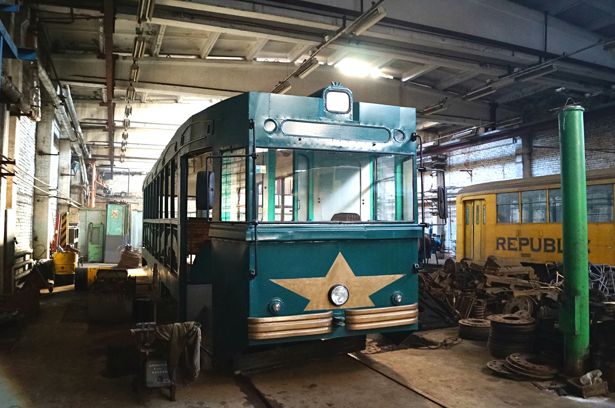 Владивосток, РВЗ-6М2 № 251; Владивосток — Ретро-вагон