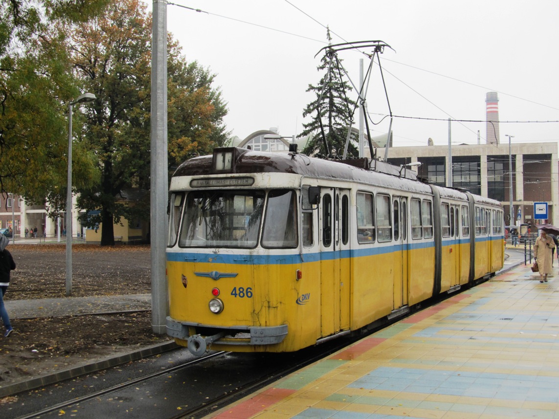 Debrecen, CSM-4 — 486