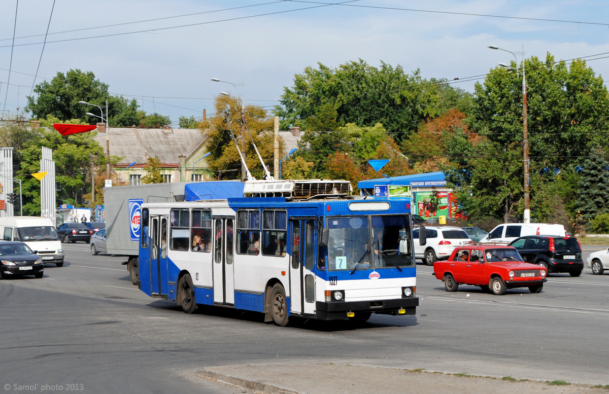 Днепр, ЮМЗ Т2 № 1527
