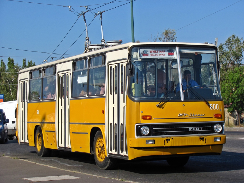 Budapeszt, Ikarus 260.T1 Nr 600
