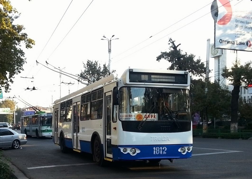 Бишкек, ЗиУ-682Г-016.05 № 1812; Бишкек, ЗиУ-682Г-018 [Г0Р] № 1529