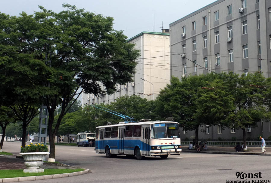 Pyongyang, Chollima 82 # 351