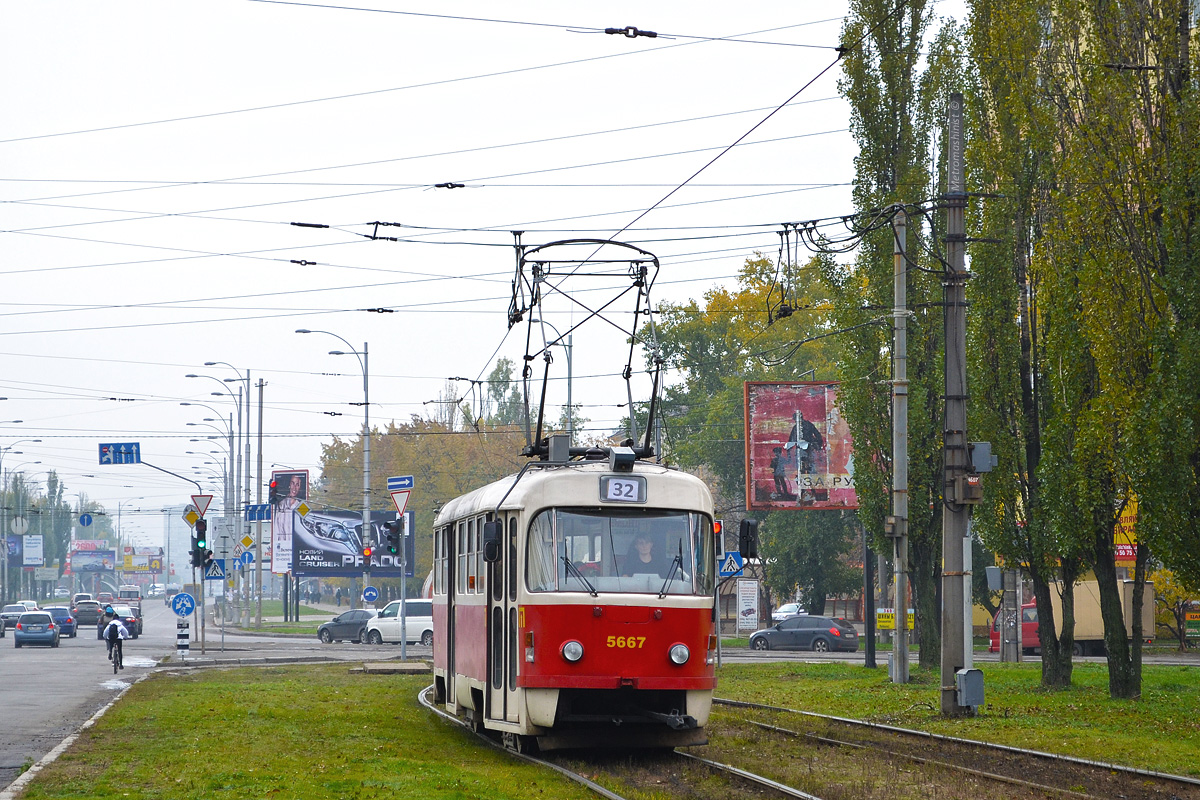 Kiev, Tatra T3SUCS N°. 5667